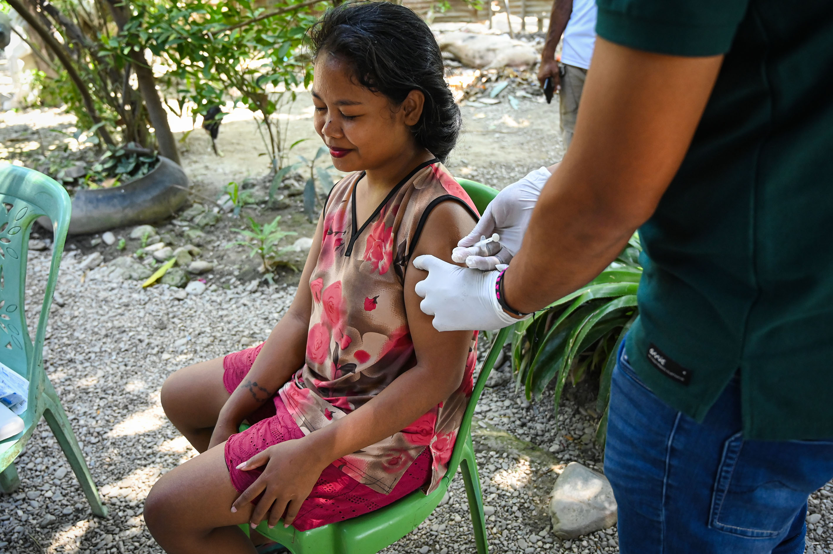 Patient receiving covid-19 vaccine